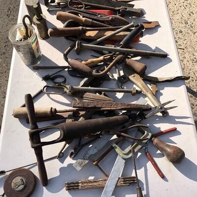 Lot 91 G: Vintage tool lot