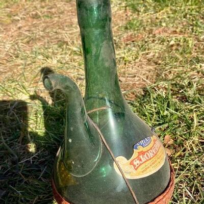 Lot 156: Large Vintage Wine decanter 