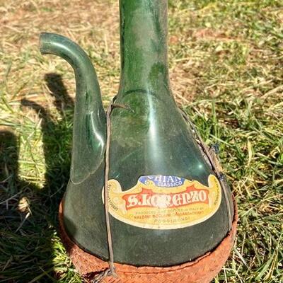 Lot 156: Large Vintage Wine decanter 