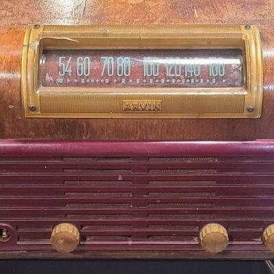 Lot 138: Arvin 150-TC Radio Phonograph 