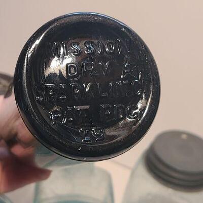 Lot 140: Rare Keystone Mason with Keystone Lid, Green Root, Queens