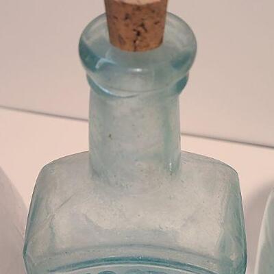Lot 140: Rare Keystone Mason with Keystone Lid, Green Root, Queens