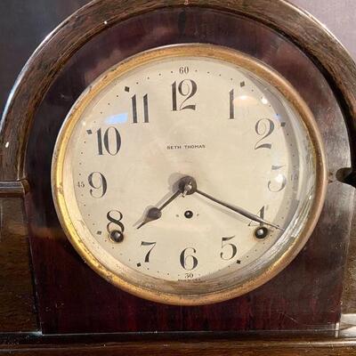 Lot 158: Vintage Seth Thomas Mantle Clock