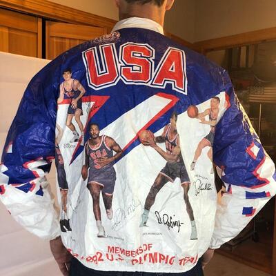 Kellogg's 1992 Tyvek USA Olympics DREAM TEAM photo jacket 