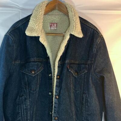 Vintage Levi's Men's Sherpa Jacket