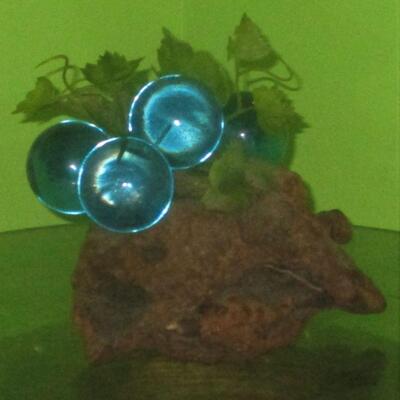 Lot 27 - Lucite Grapes on Branch GOOGLE THIS ONE