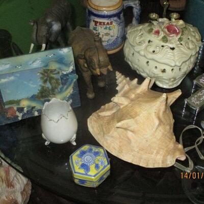 Lot 29 - Misc Home DÃ©cor