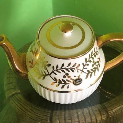 Lot 39 - Arthur Wood Teapot