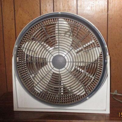 Lot 47 - Kook Operator Fan LOCAL PICK UP ONLY