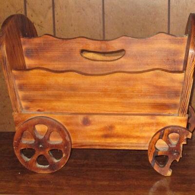 Lot 50 - Wagon Magazine Rack LOCAL PICK UP ONLY