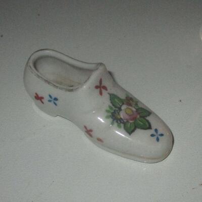 Lot 60 - Ceramic Shoes, One is Occupied Japan