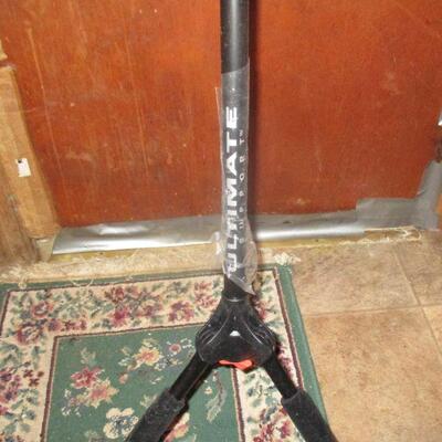 Lot 71 - Guitar Stand