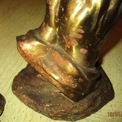 Lot 175 - Praying Hands Book Ends