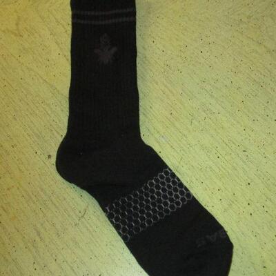 Lot 176 - 4 Pairs of Bombas Black Socks GOOGLE THESE