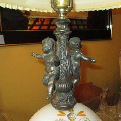 Lot 178 - Vintage Brass and Glass Cherub Lamp LOCAL PICK UP ONLY
