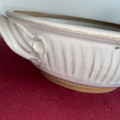 Lot 251 - Stoneware Bowl