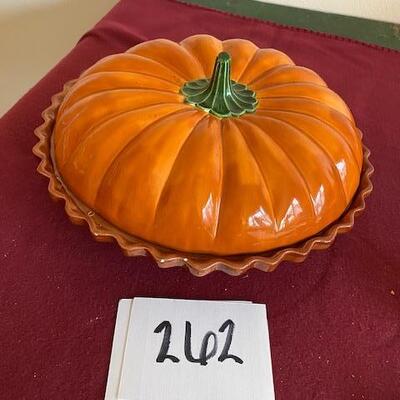 Lot 262 - Pumpkin Pie Dish