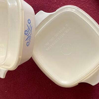 Lot 273 - =1.75 Cup Corningware dishes with lids