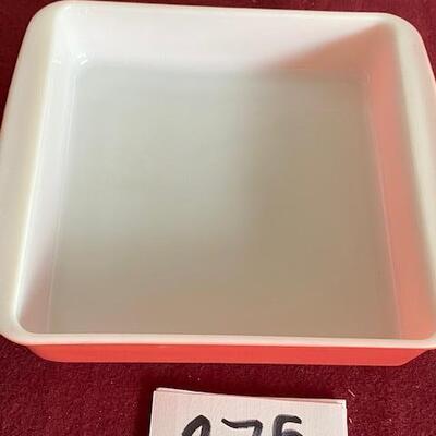 Lot 275 - VIntage Salmon Pink Pyrex Pan