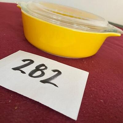 Lot 282 - Vintage Pyrex, Sunflower Pattern Dish with lid