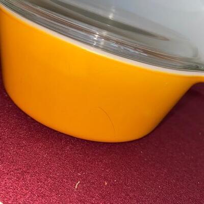 Lot 285 - Vintage Pyrex Orange bowl with lid