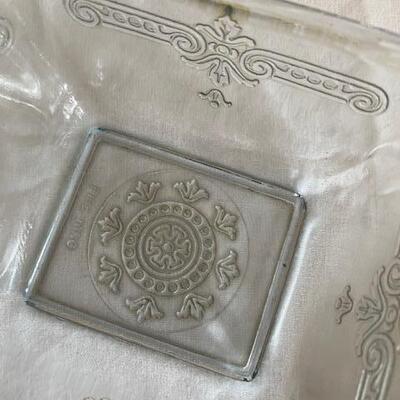 Lot 289 - Vintage Fire King Philbe Sapphire Refrigerator Dish