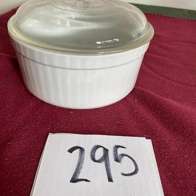 Lot 295 - white casserole