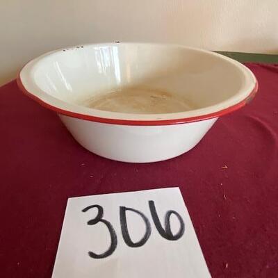 Lot 306 - Vintage Enamelware Bowl
