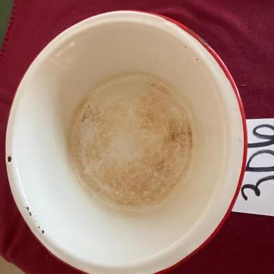 Lot 306 - Vintage Enamelware Bowl