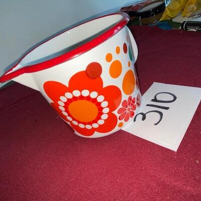 Lot 310 - Enamelware Pitcher with flowers