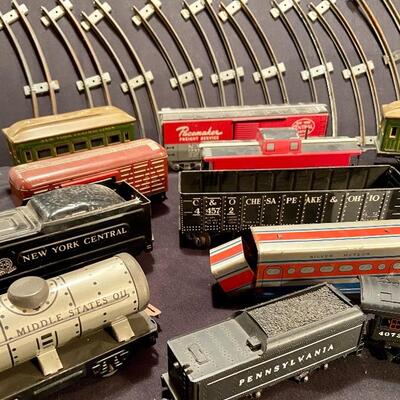 Lot 165: Mar-Lines & Marx Trains and more