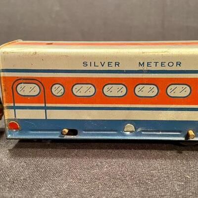 Lot 165: Mar-Lines & Marx Trains and more