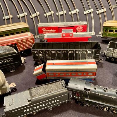 Lot 165: Mar-Lines & Marx Trains and more