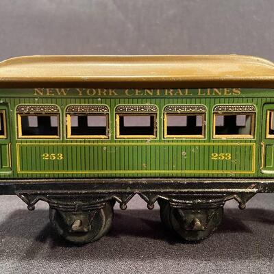 Lot 165: Mar-Lines & Marx Trains and more