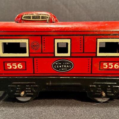 Lot 165: Mar-Lines & Marx Trains and more