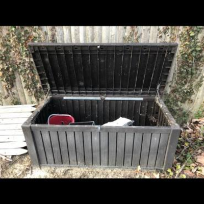 Lot OS 10: Keter Outdoor Storage Container