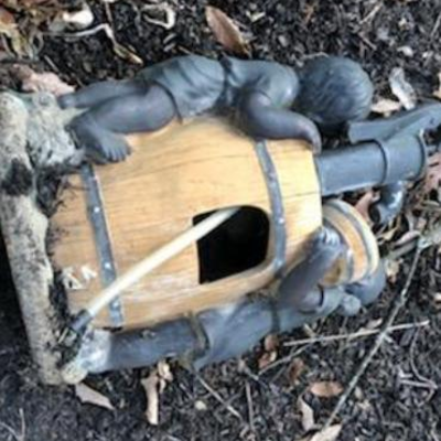 Lot OS 12: Decorative Garden Fountain 