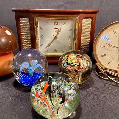 Lot 166: Vintage Westclox Big Ben Electric clock and more