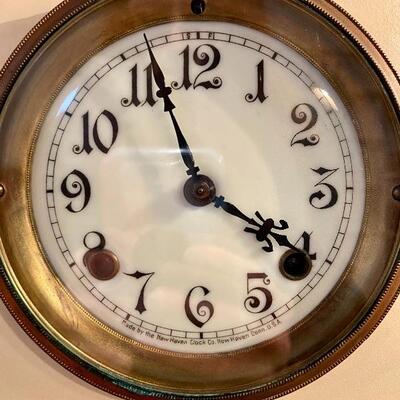 Lot 167:  Vintage New Haven Clock Co Clock
