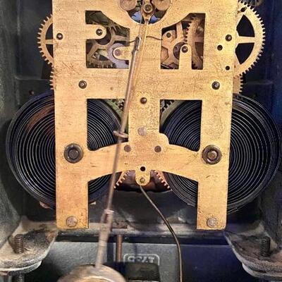 Lot 167:  Vintage New Haven Clock Co Clock