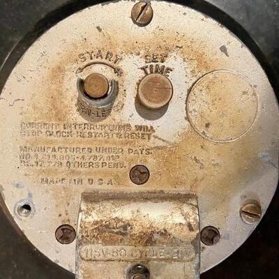 Lot 168: Vintage Postal Telegraph Electric clock
