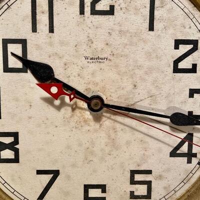 Lot 169: Vintage Advertising Waterbury Clock Co Tetley Tea Time Electric Clock