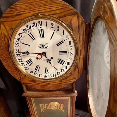 Lot 170: Vintage Regulator Clock