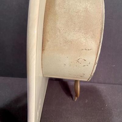 Lot 174: Vintage Porcelain clocks 