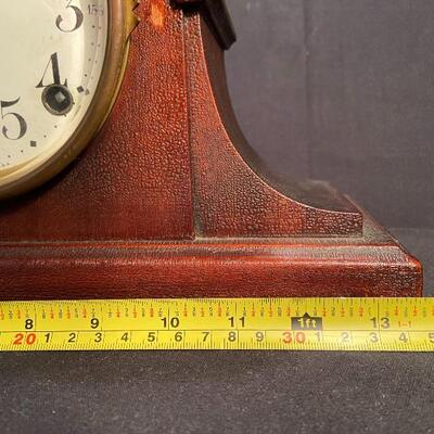 Lot 176: Vintage Seth Thomas clock