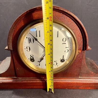Lot 176: Vintage Seth Thomas clock