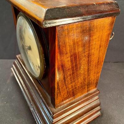 Lot 179: Vintage Ingraham Clock