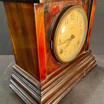 Lot 179: Vintage Ingraham Clock