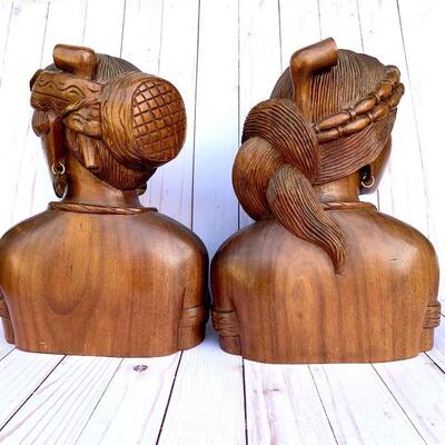 LOT 50  VINTAGE PAIR INDONESIAN MALE FEMALE CARVED WOOD BUSTS 