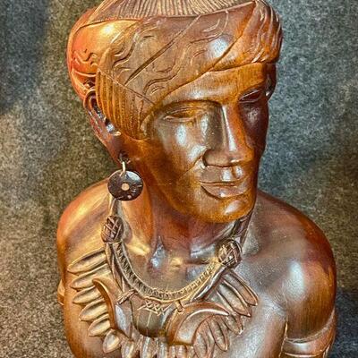 LOT 50  VINTAGE PAIR INDONESIAN MALE FEMALE CARVED WOOD BUSTS 
